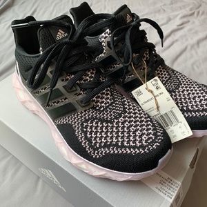 NWT Adidas Ultraboost Web DNA shoes Womens sz 8